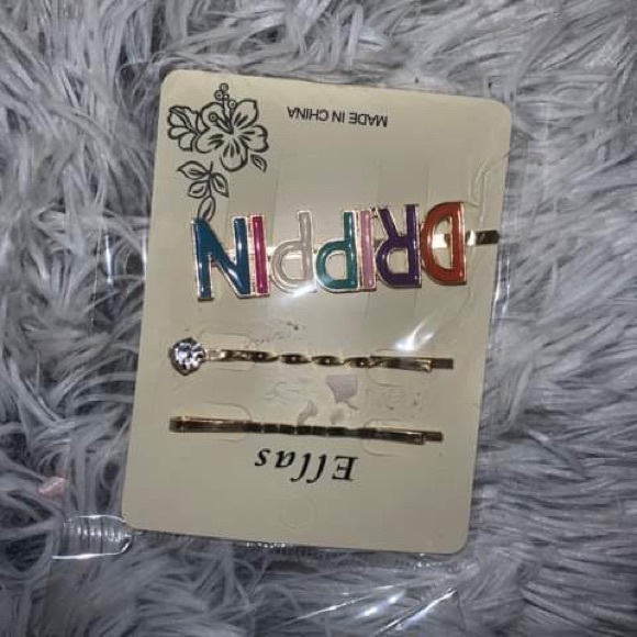 Colorful barrettes - Picture 4 of 5